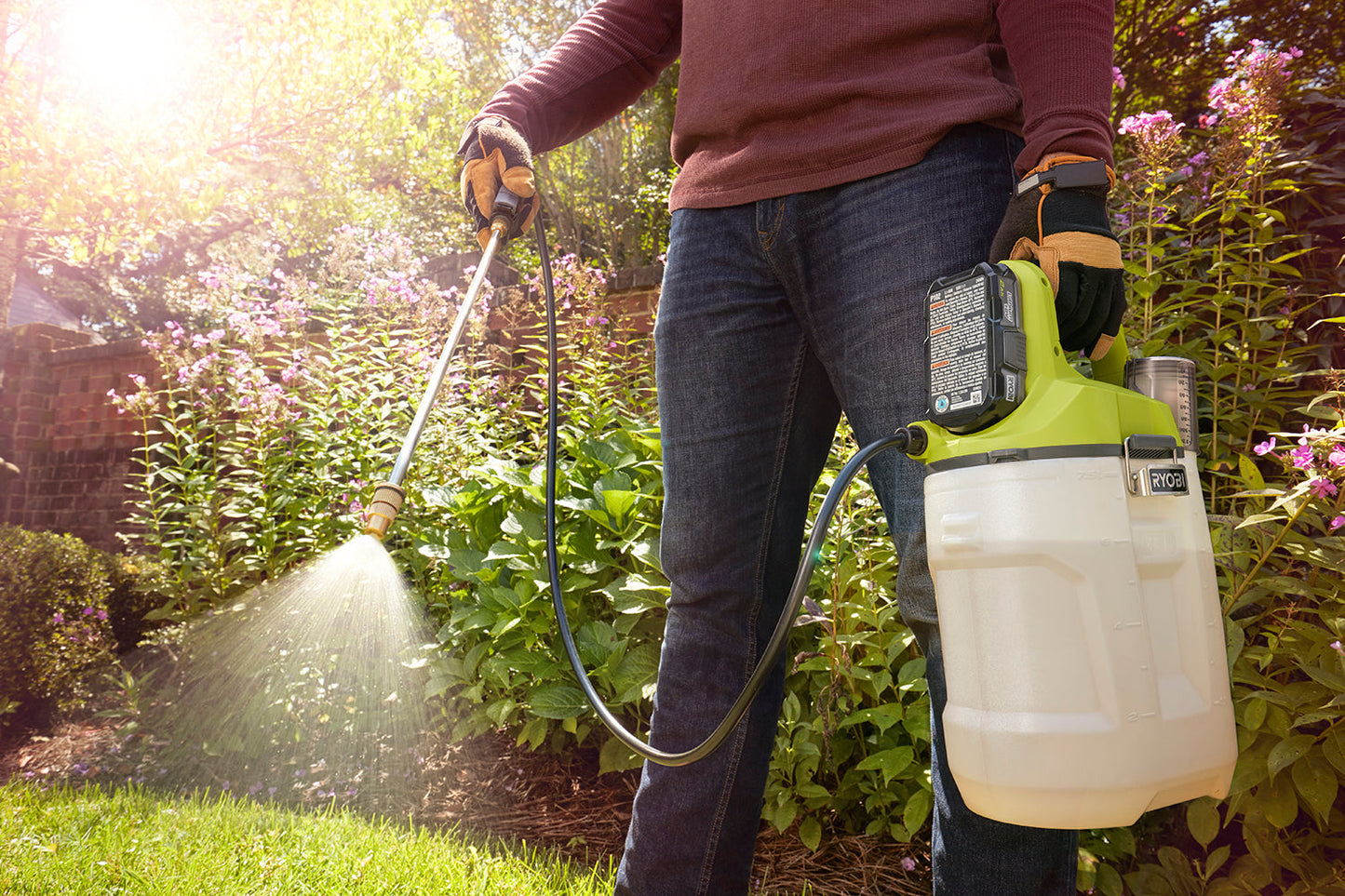 18V ONE+ 2 Gal. Chemical Sprayer and Holster Kit Image 2