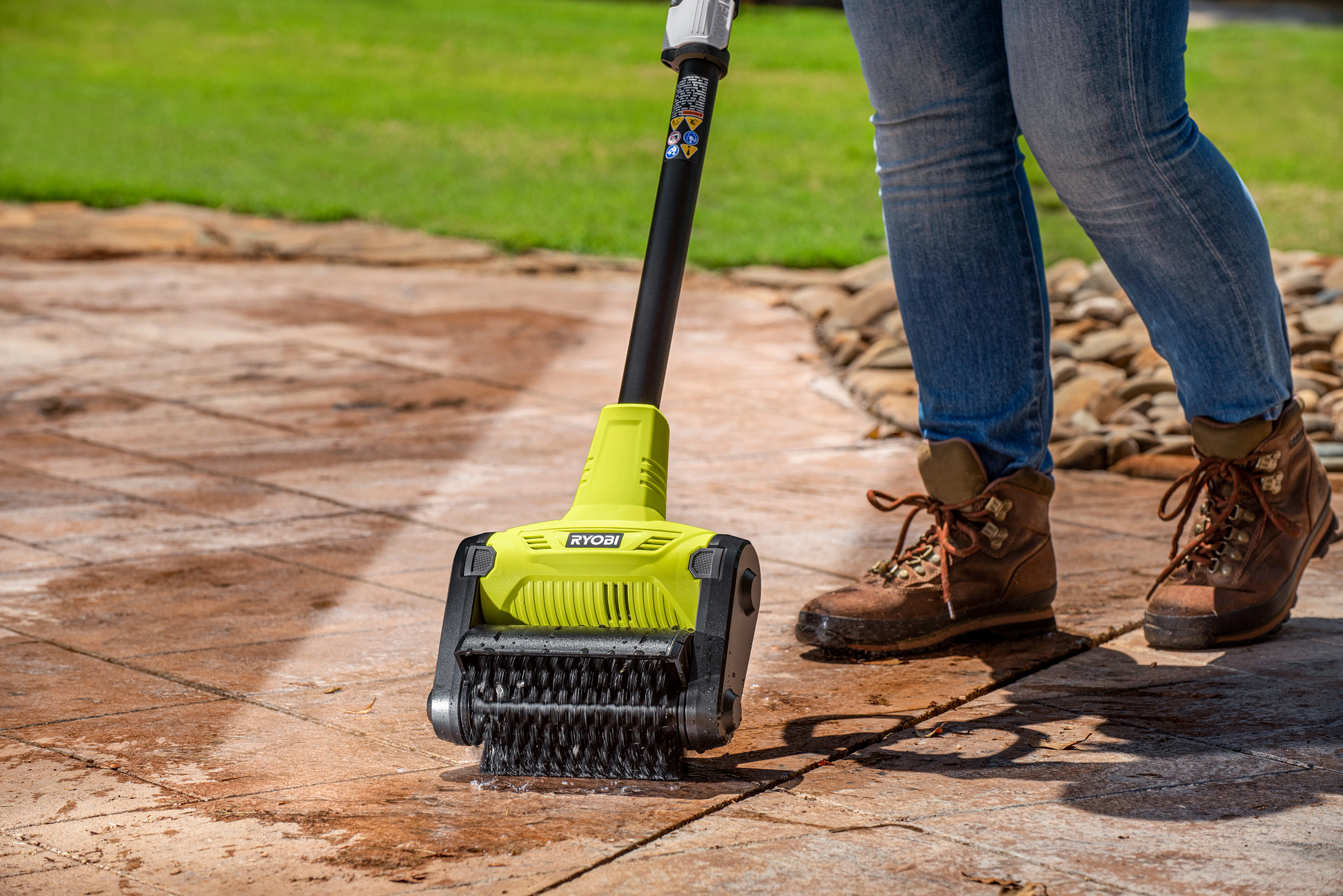 PATIO CLEANER UNIVERSAL BRUSH Image 3