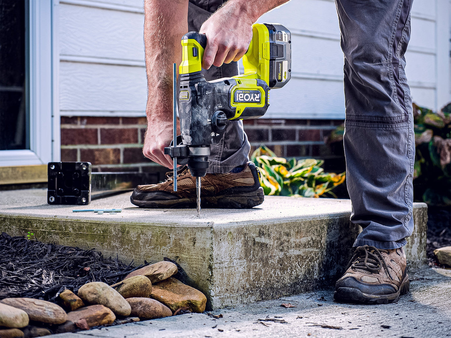 18V ONE+ HP Brushless 1" SDS-Plus Rotary Hammer Image 13