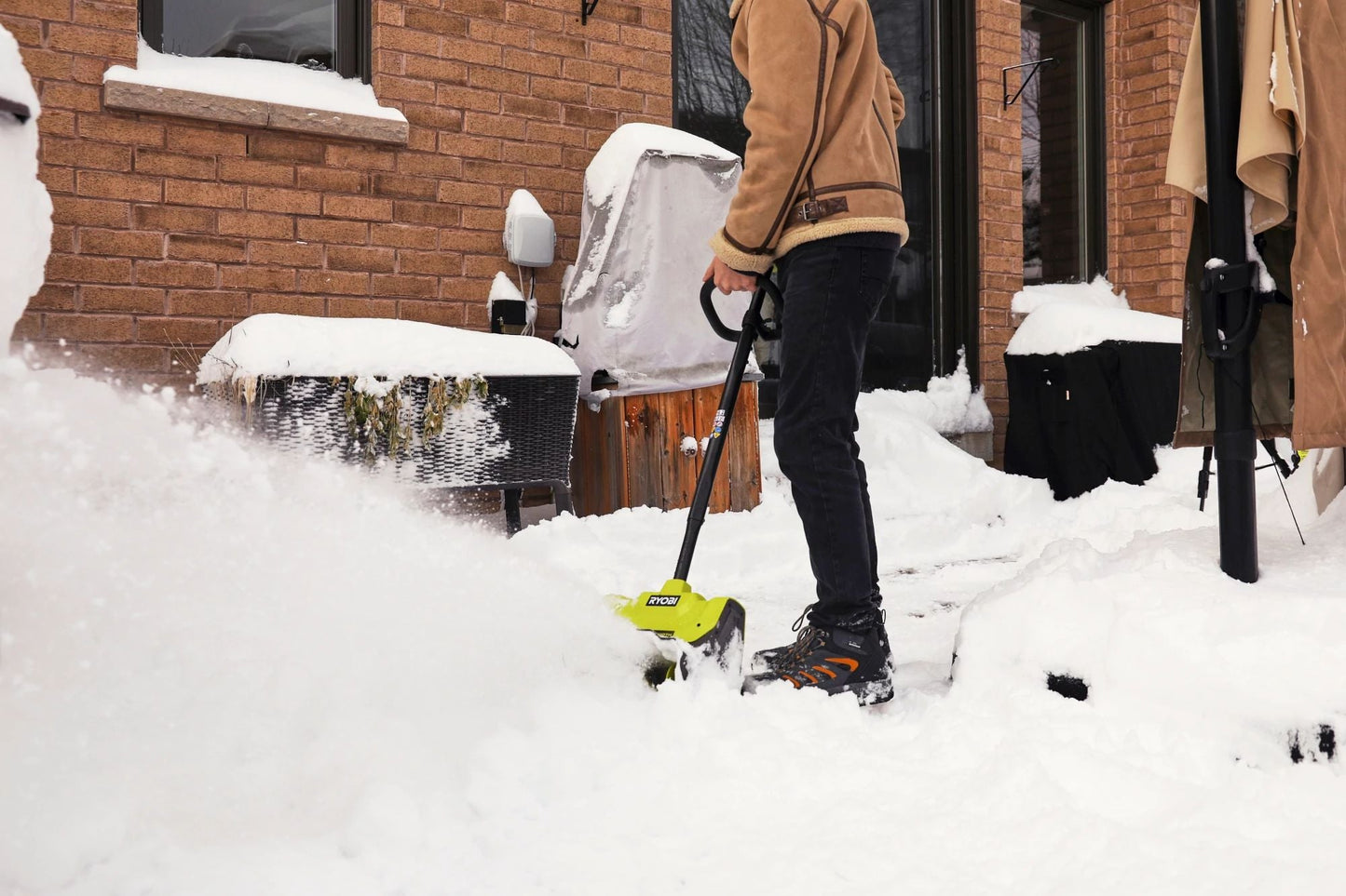 18V ONE+ 10" SNOW SHOVEL Image 8
