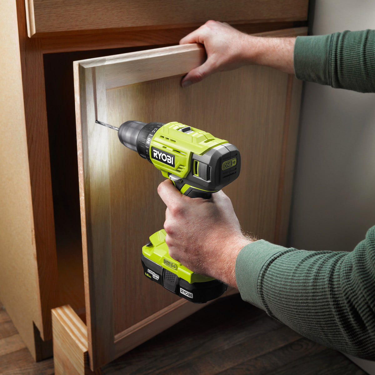 18V ONE+ 2-SPEED 1/2" DRILL/DRIVER KIT Image 6
