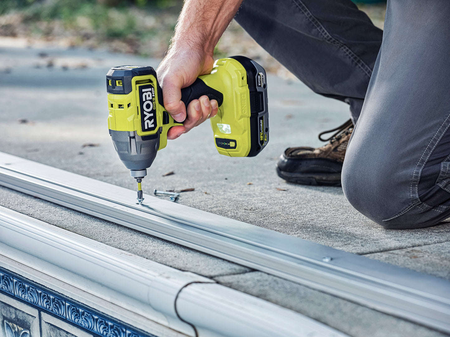 18V ONE+ HP Brushless 4-Mode 1/4" Impact Driver Kit Image 6