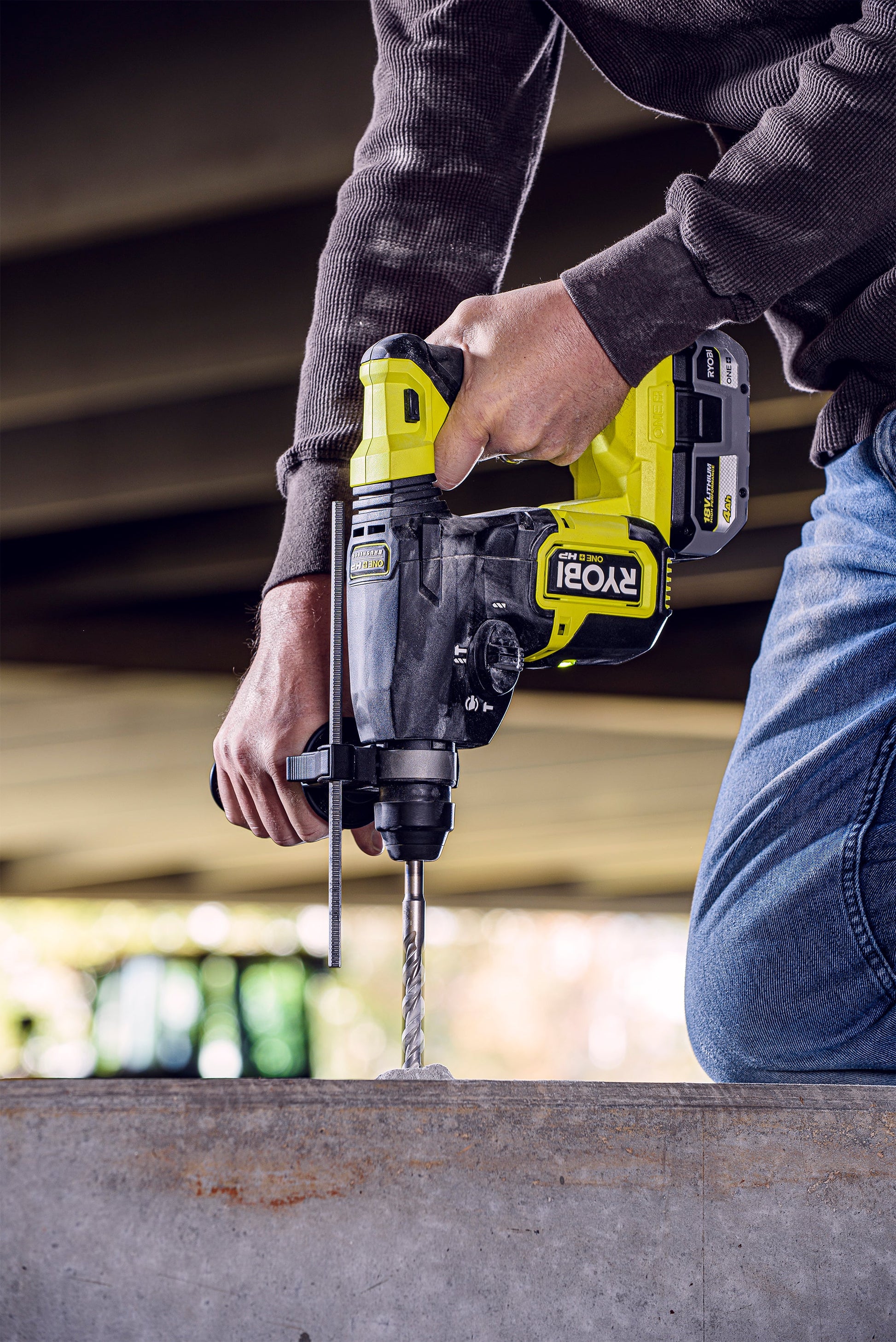 18V ONE+™ SDS-Plus Rotary Hammer Drill Image 4