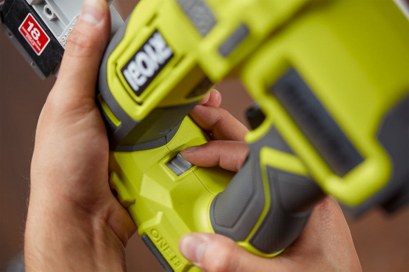 18V ONE+ AIRSTRIKE 18GA NARROW CROWN STAPLER KIT Image 9