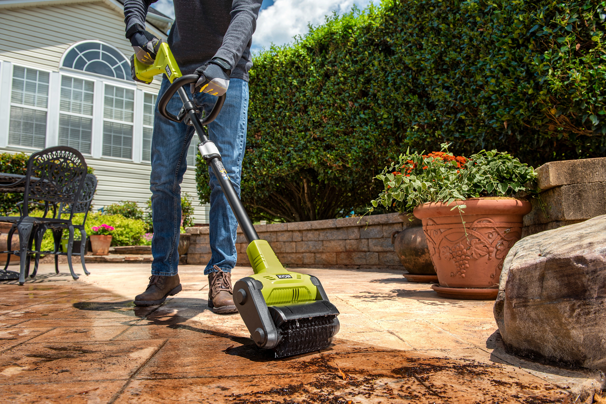 PATIO CLEANER UNIVERSAL BRUSH Image 4