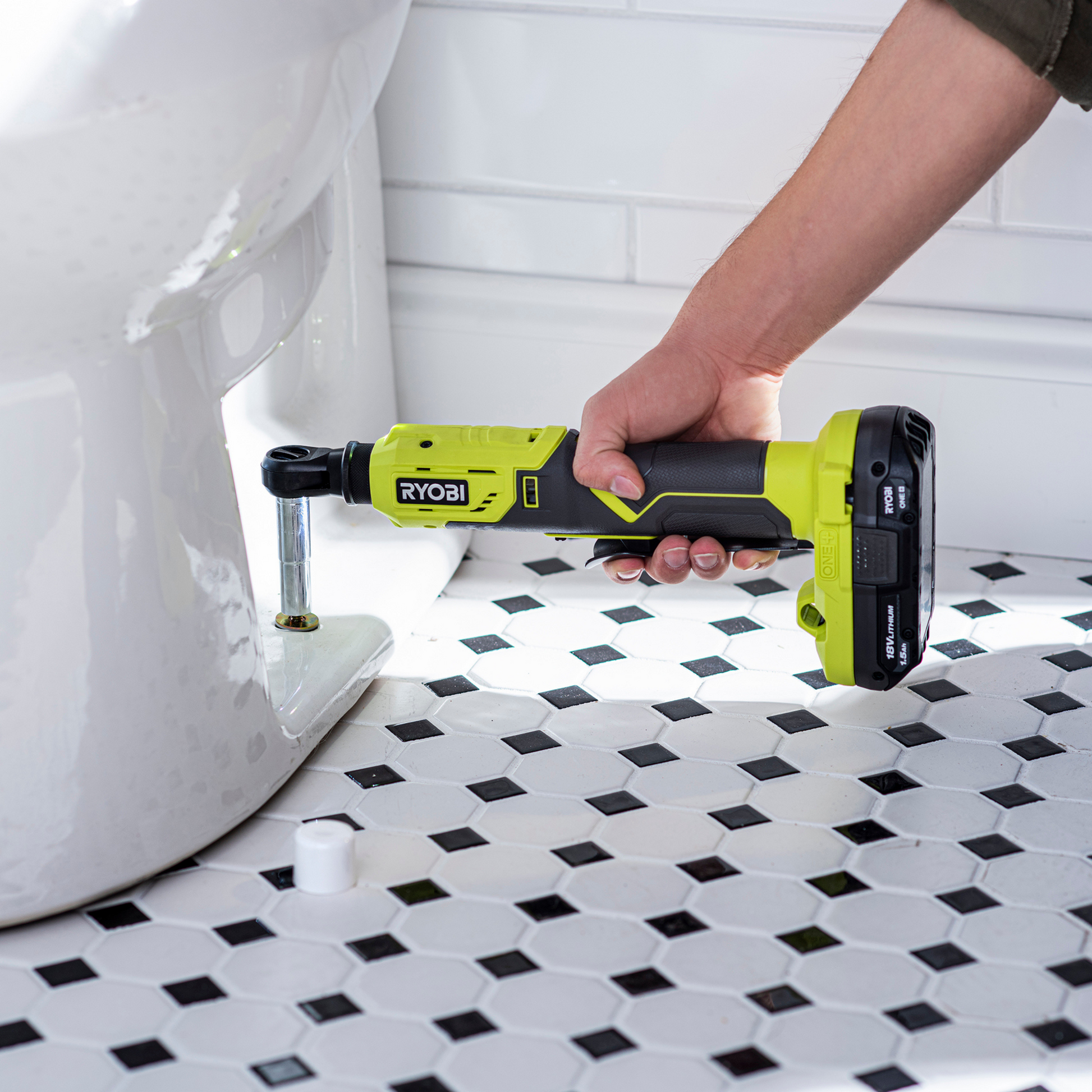 18V ONE+ 4-Tool Combo Kit Image 2