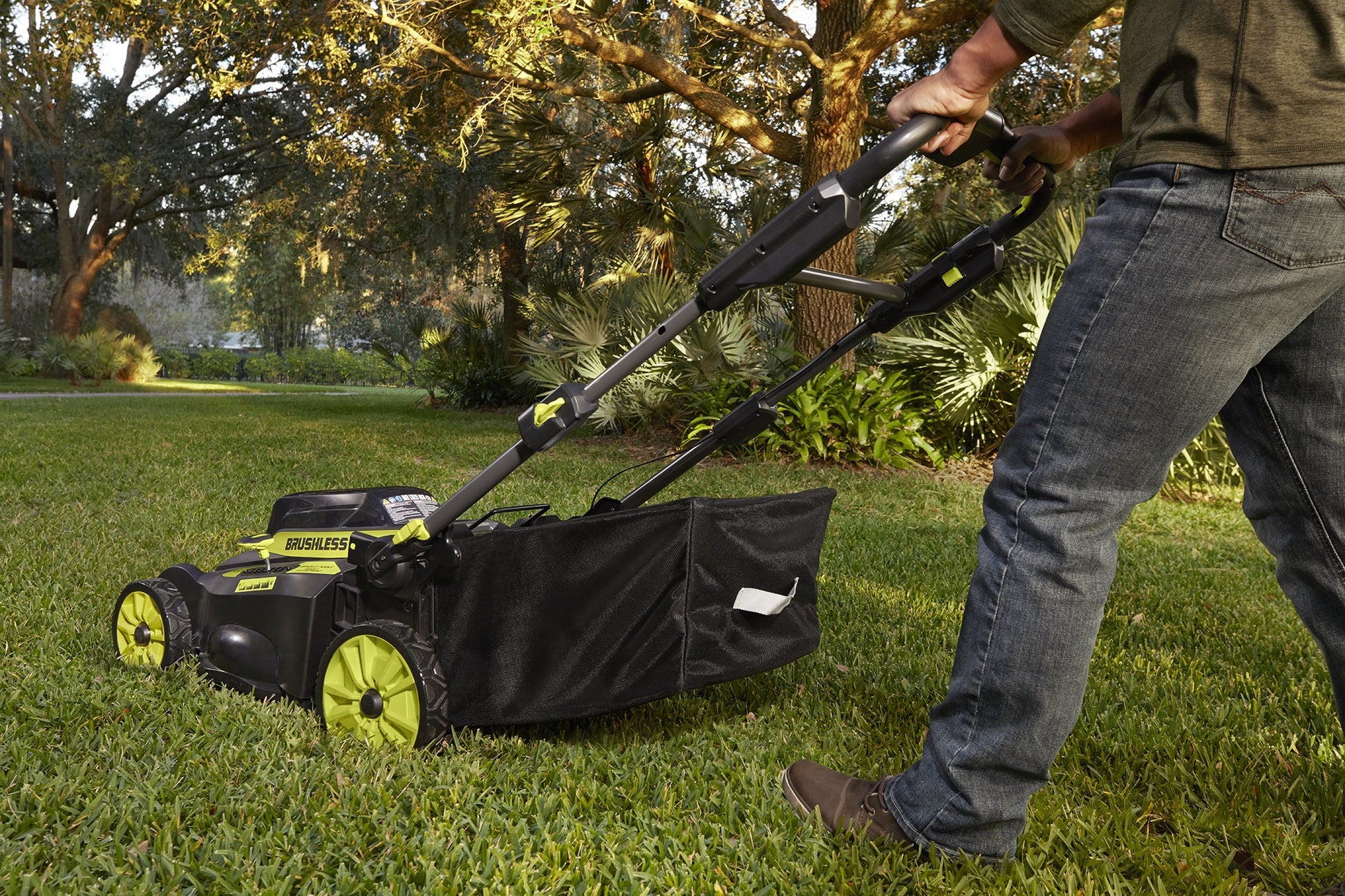 40V 20" BRUSHLESS SMART TREK™ Self-Propelled Mower WITH 6AH BATTERY & CHARGER Image 12