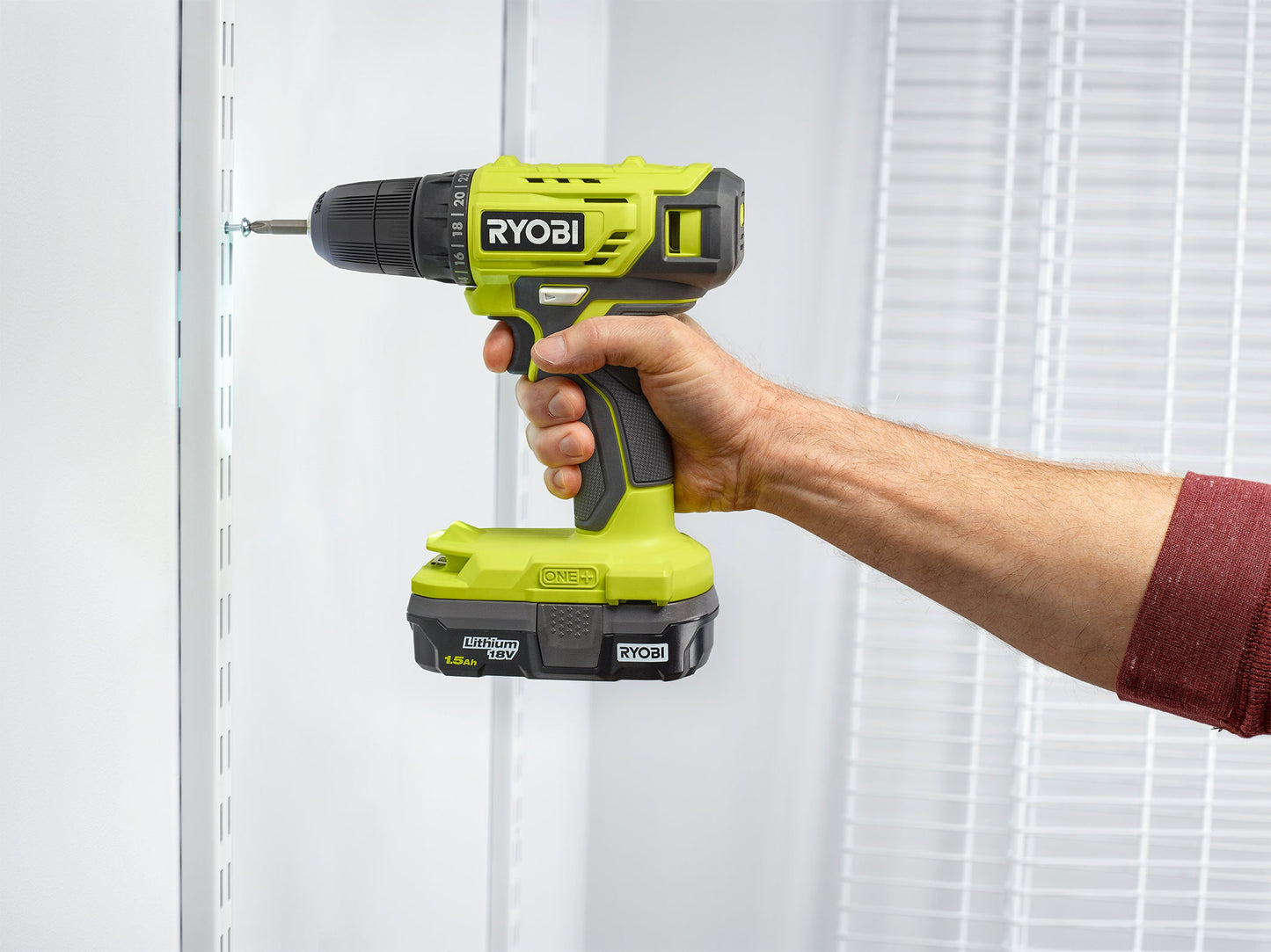 18V ONE+ 3/8" Drill/Driver Kit Image 2
