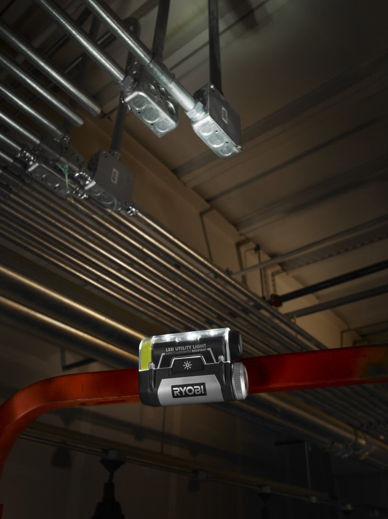LED Job Site Utility Light Image 4