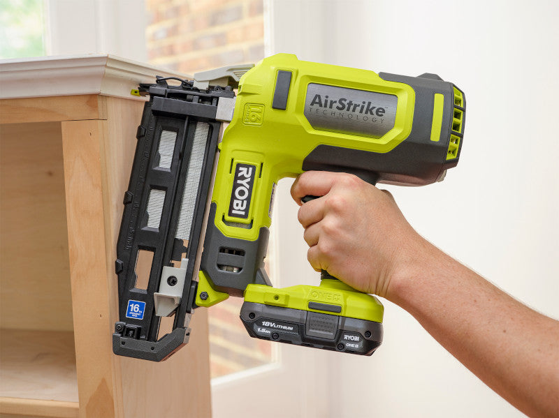 18V ONE+ AIRSTRIKE 16GA FINISH NAILER - Tool Only Image 8