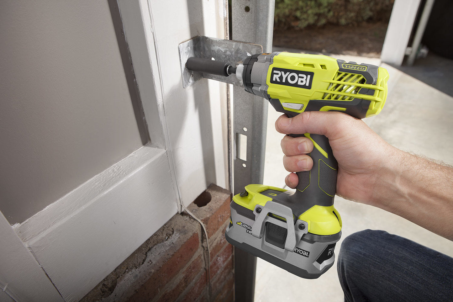 18V ONE+ 3-Speed 1/4” Impact Driver Image 3