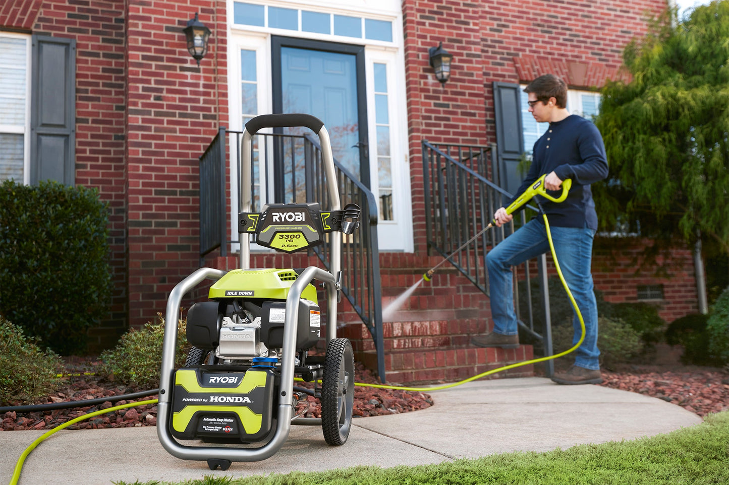 3300 PSI 2.5 GPM COLD WATER GAS PRESSURE WASHER Image 2